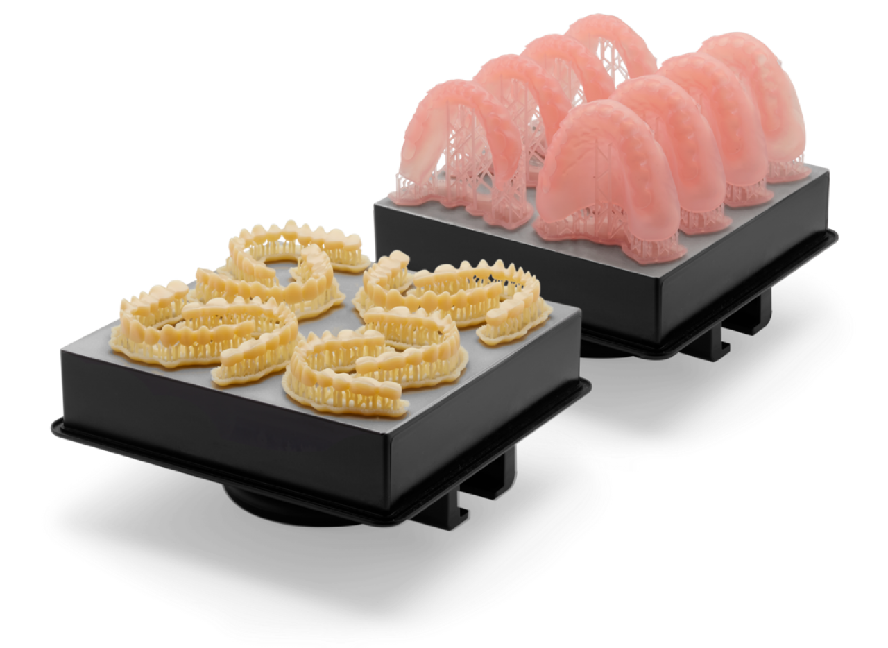 Базисы протезов напечатанные на 3д принтере для стоматологии